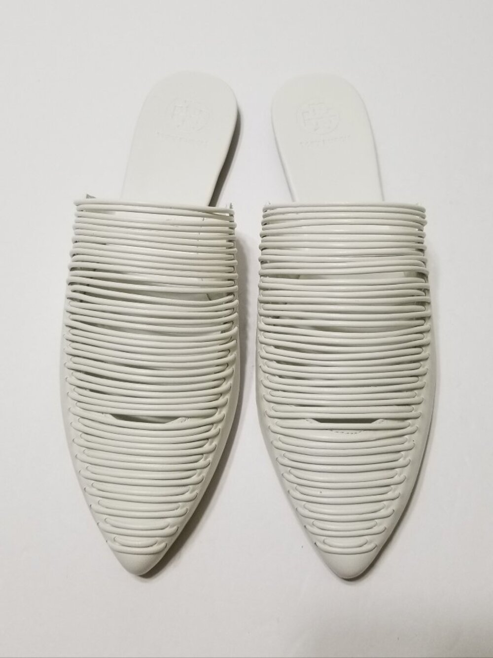✨NIB Tory Burch Sienna White Woven Leather Pointed Mules Flat Slides $298 - Picture 8 of 16